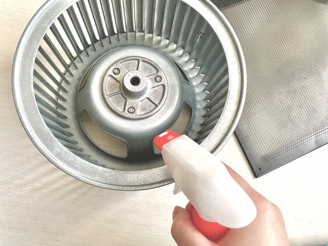 レンジフードクリーニング　シロッコファンのお手入れの仕方